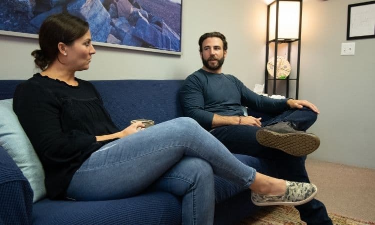 Two people in intensive outpatient alcohol treatment program Connecticut